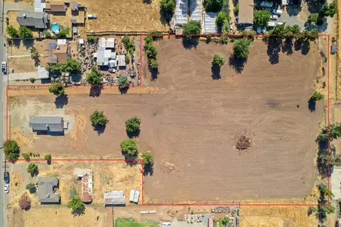 23375 196 Ave, Strathmore, CA 93267