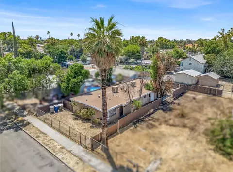 2270 E Clay Ave, Fresno, CA 93701