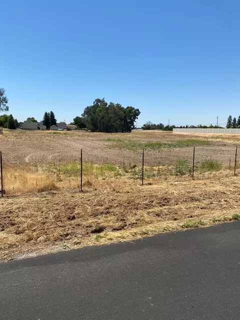 17400 La Canada Rd, Madera, CA 93636 photo 1