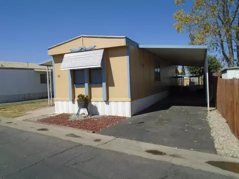 852 E Grangeville Blvd #33, Hanford, CA 93230