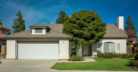 9425 N Woodrow Ave, Fresno, CA 93720