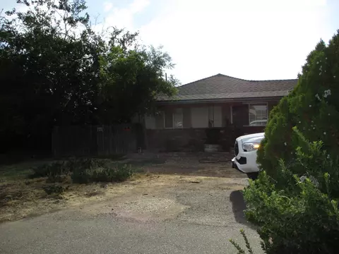 336 N Phillip Ave, Clovis, CA 93612