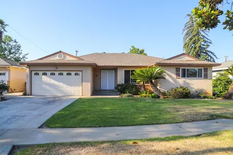 3942 E Acacia Ave, Fresno, CA 93726