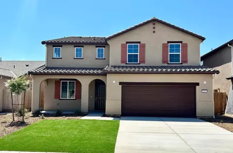 2457 N Pearwood Ave, Fresno, CA 93727