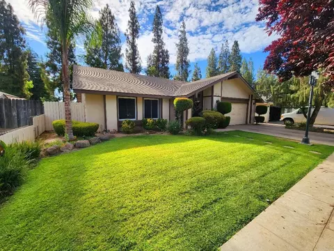 5272 N Vernal Ave, Fresno, CA 93722