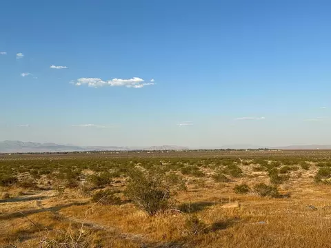 0 064-220-020-06, Inyokern, CA 93527