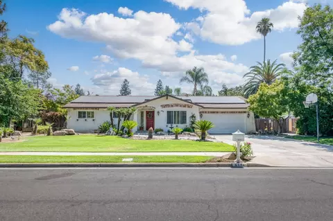6444 N Carruth Ave, Fresno, CA 93711