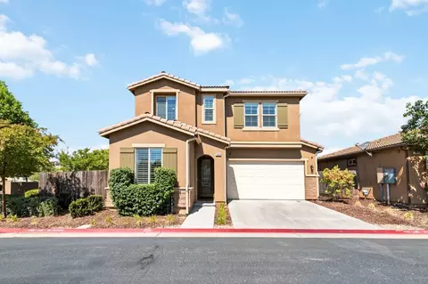 10823 N Knowlton Way, Fresno, CA 93730
