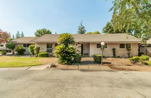 1384 E Plymouth E Way, Fresno, CA 93720