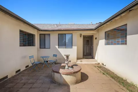 5513 E National Ave, Fresno, CA 93727