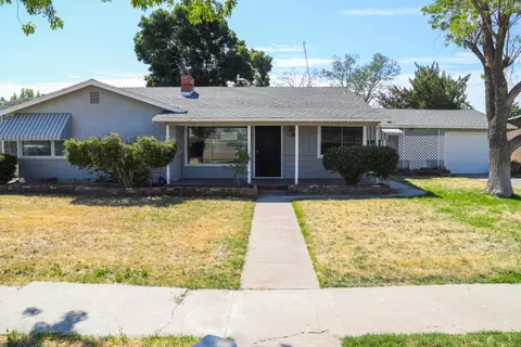 5926 S School Ave, Tranquillity, CA 93668