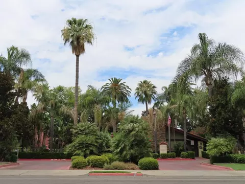 2881 Huntington Blvd #221, Fresno, CA 93721