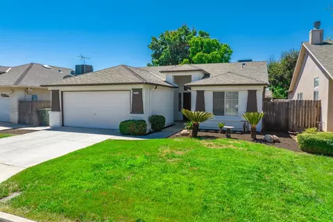 5479 W Morris Ave, Fresno, CA 93722