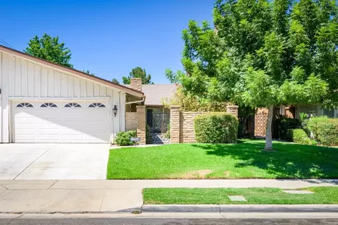 1786 W Calimyrna Ave #1B, Fresno, CA 93711