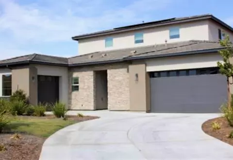 4755 W Overstone Ave, Madera, CA 93636 photo 1