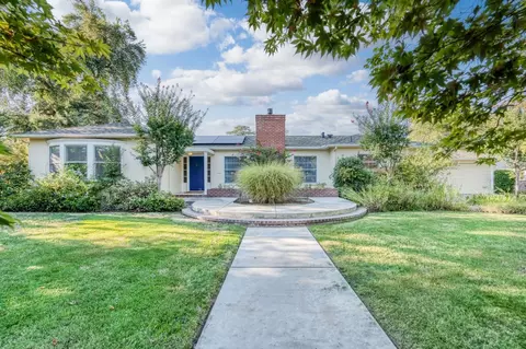323 E Hampton Way, Fresno, CA 93704