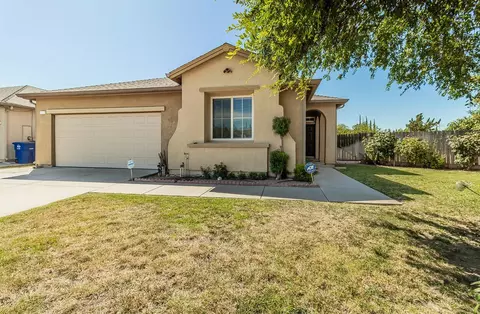 1133 Laguna Way, Madera, CA 93638