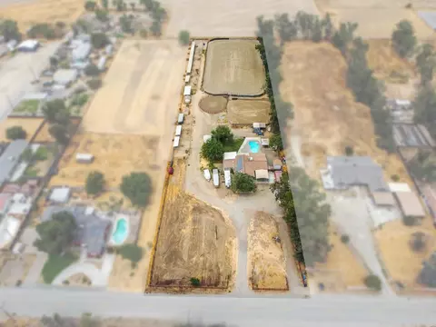 10416 9 12, Hanford, CA 93230
