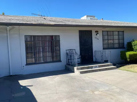 3204 E Clinton Ave, Fresno, CA 93703