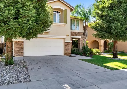 3198 N Applegate Ave, Fresno, CA 93737
