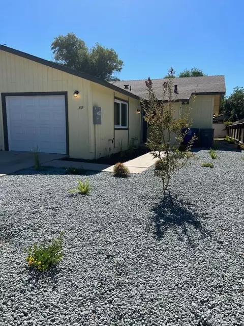 557 4th St, Mendota, CA 93640