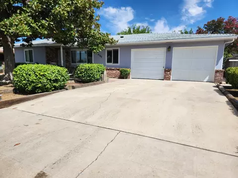4745 E Dayton Ave, Fresno, CA 93726