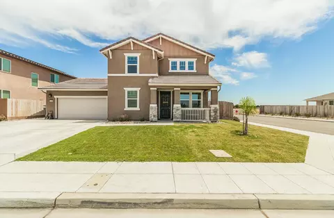 4684 N Ensanada Ave, Fresno, CA 93727