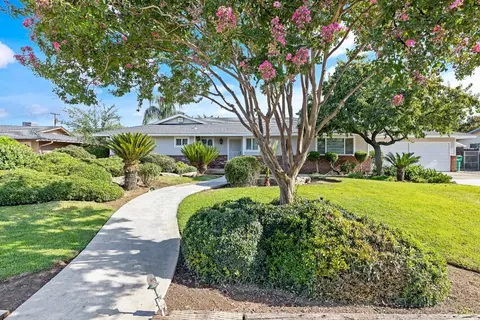 6148 E Montecito Ave, Fresno, CA 93727