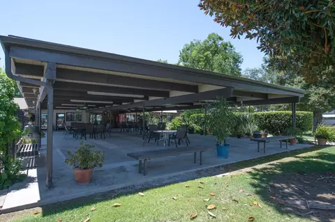 1001 Sylmar Ave #57, Clovis, CA 93612