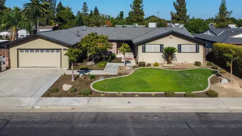 1548 Whittier Ave, Clovis, CA 93611