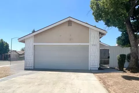 2743 N Selland Ave, Fresno, CA 93722