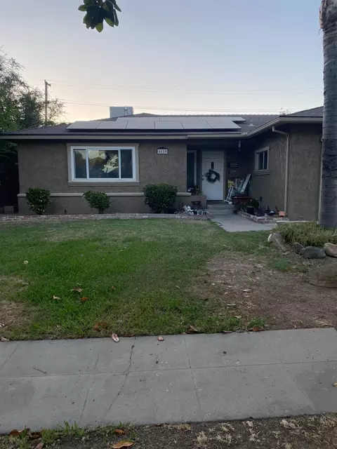 4655 N 7th St, Fresno, CA 93726