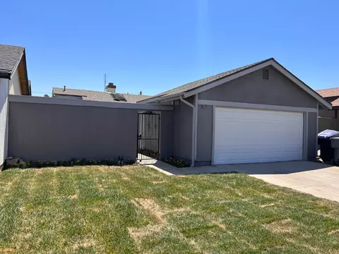 2644 N Selland Ave, Fresno, CA 93722