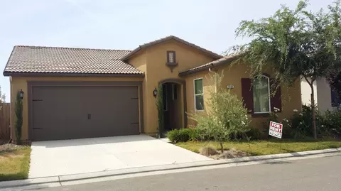 3964 Chessa Ln, Clovis, CA 93619 photo 1