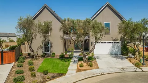 318 Sentinel S Dr, Madera, CA 93636 photo 1