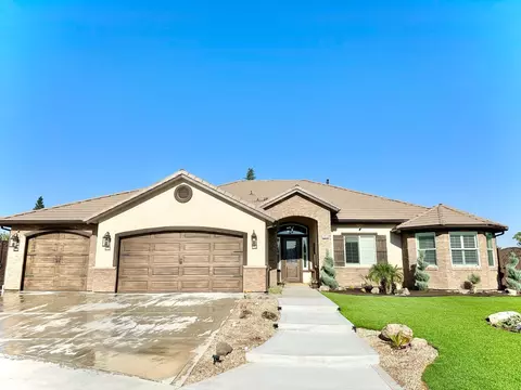1312 Hanson Ave, Clovis, CA 93619