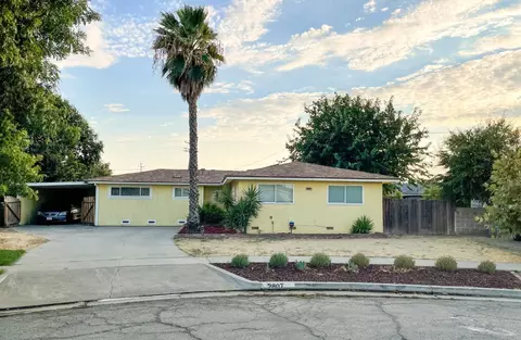 2807 N Hulbert Ave, Fresno, CA 93705
