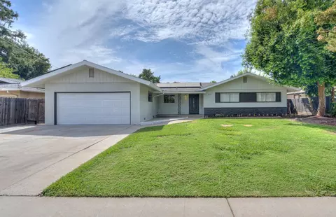 6129 N Colonial Ave, Fresno, CA 93704