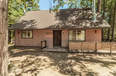 41681 Corlew Ln, Auberry, CA 93602
