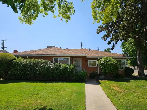 2742 E Andrews Ave, Fresno, CA 93726