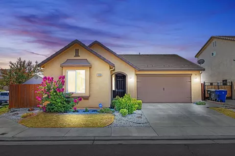3098 Wrenwood Ave, Clovis, CA 93619