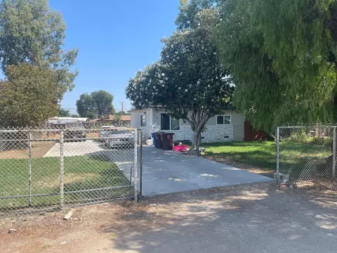 10128 Houston Ave, Hanford, CA 93230