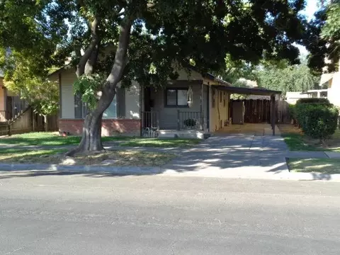 1213 M St, Reedley, CA 93654