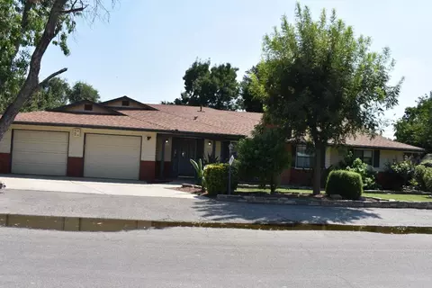 5580 E Pontiac Way, Fresno, CA 93727