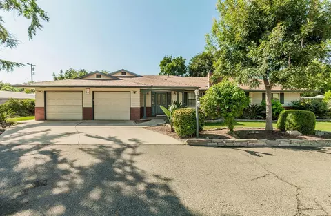5580 E Pontiac Way, Fresno, CA 93727