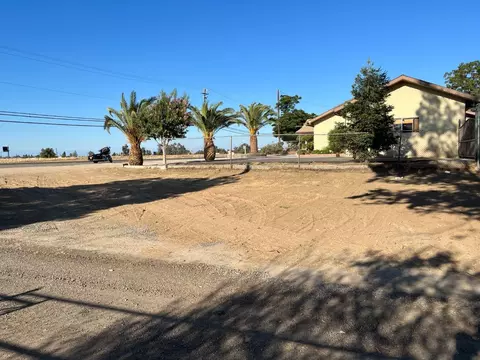5791 W Shaw Ave, Fresno, CA 93722
