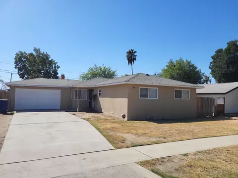 3006 E Norwich Ave, Fresno, CA 93726