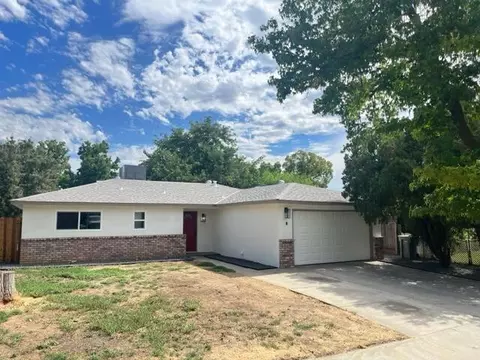 1652 Sacramento Dr, Merced, CA 95348