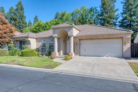1068 E Democracy Ave, Fresno, CA 93720