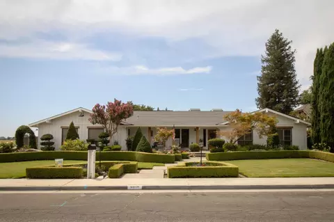 2510 Stroud Ave, Kingsburg, CA 93631
